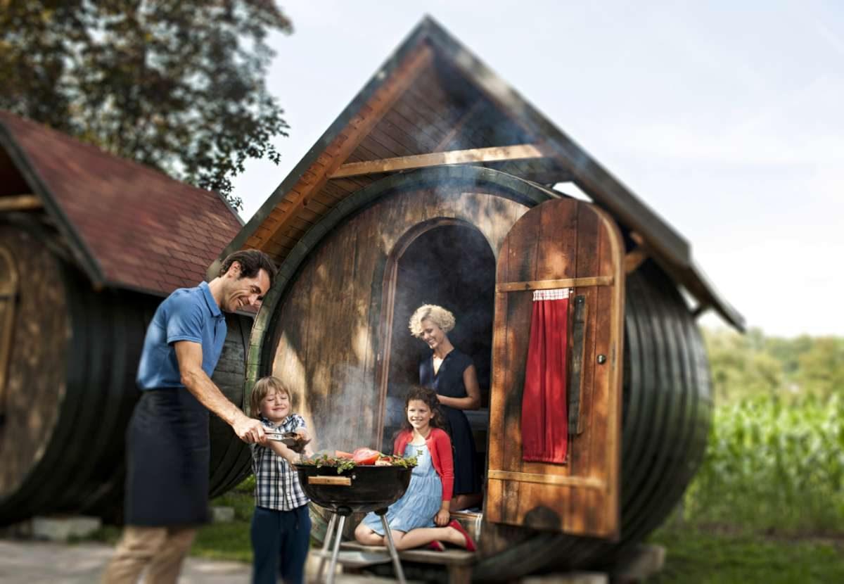 Vacaciones en Eslovenia, Pasa la noche en un barril de vino